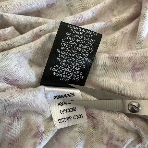 Torrid Top Women Size 1X Super Soft Smocked Flutter Sleeve Floral Cottagecore - Picture 12 of 13